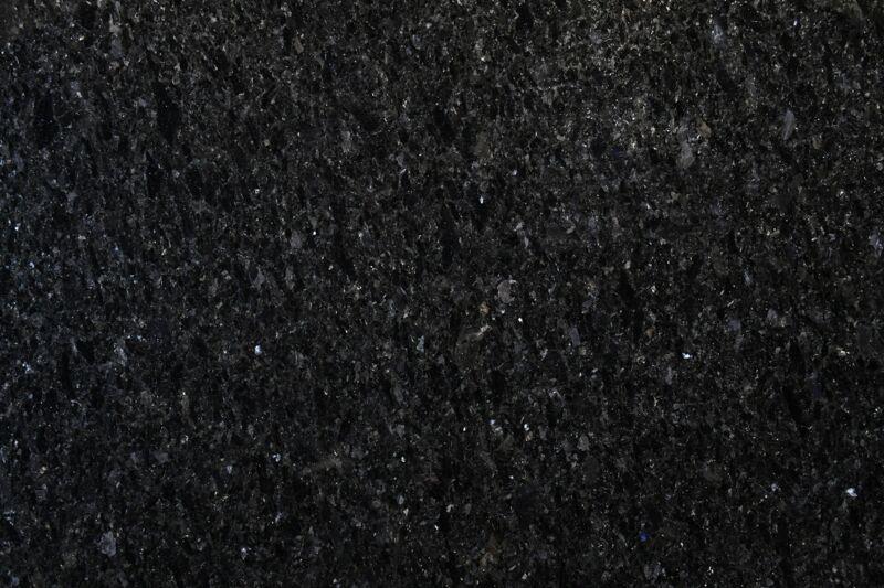 Nero Luanda – Natursteinplatte aus dem Sortiment von Pung Steinwerk in Bonn